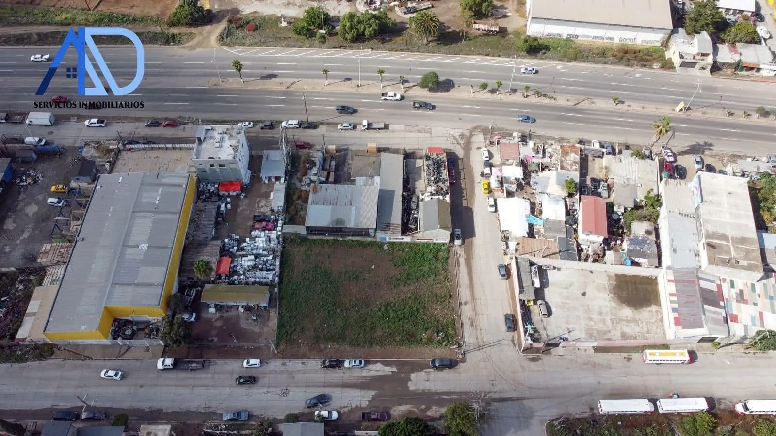 Esquina comercial en Rosarito en Venta